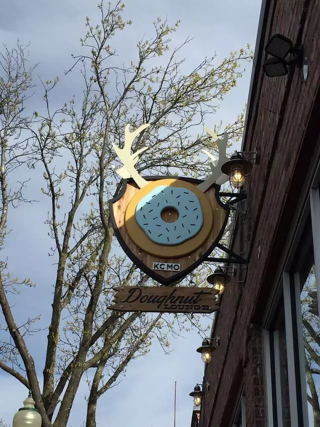 Doughnut Lounge