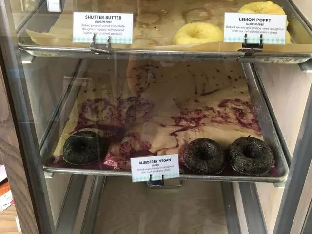 Doughnut Lounge