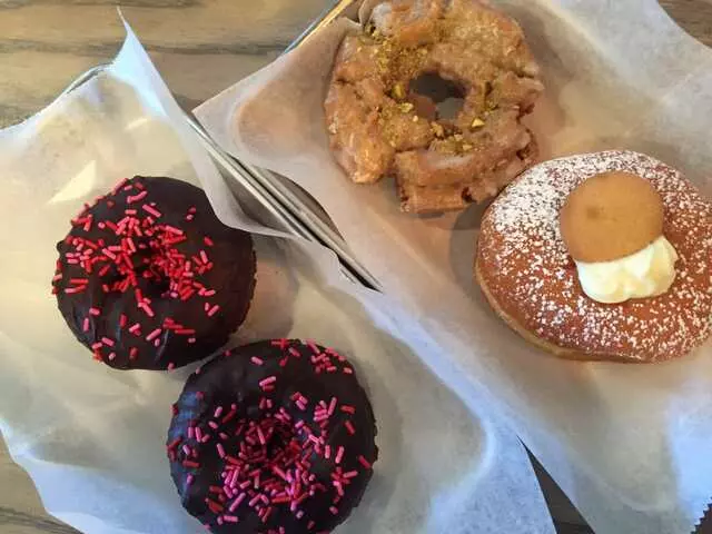 Doughnut Lounge