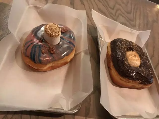 Doughnut Lounge