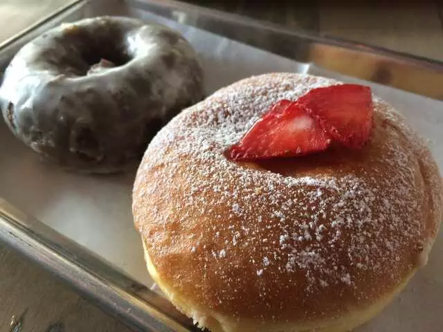 Doughnut Lounge