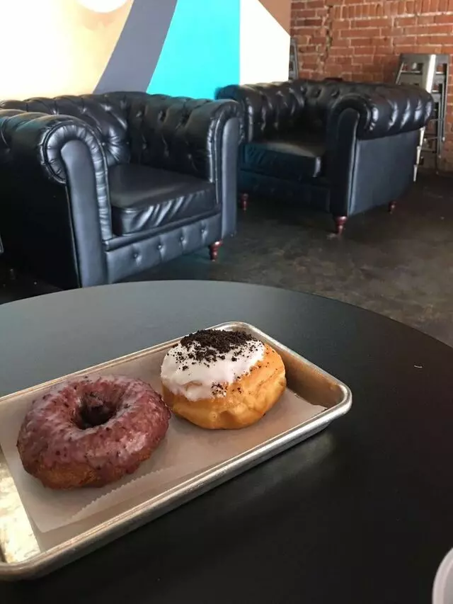 Doughnut Lounge