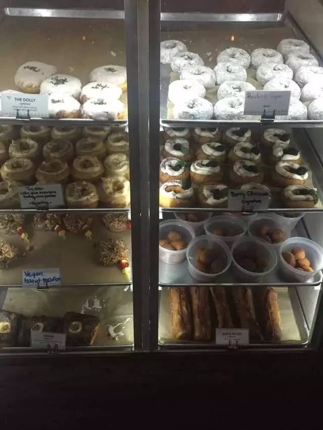 Doughnut Lounge