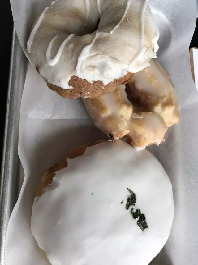 Doughnut Lounge