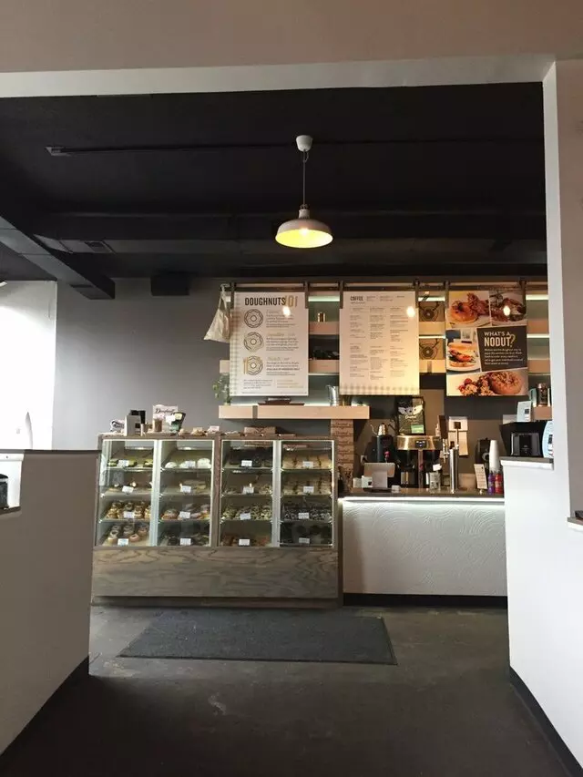 Doughnut Lounge