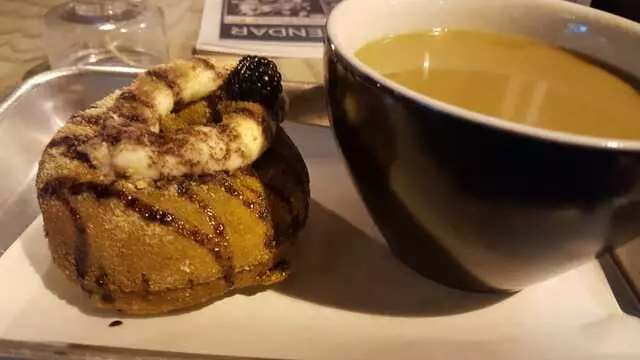 Doughnut Lounge