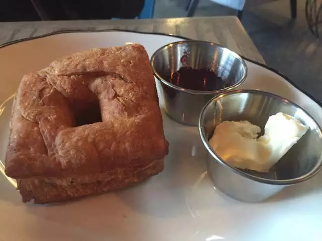 Doughnut Lounge