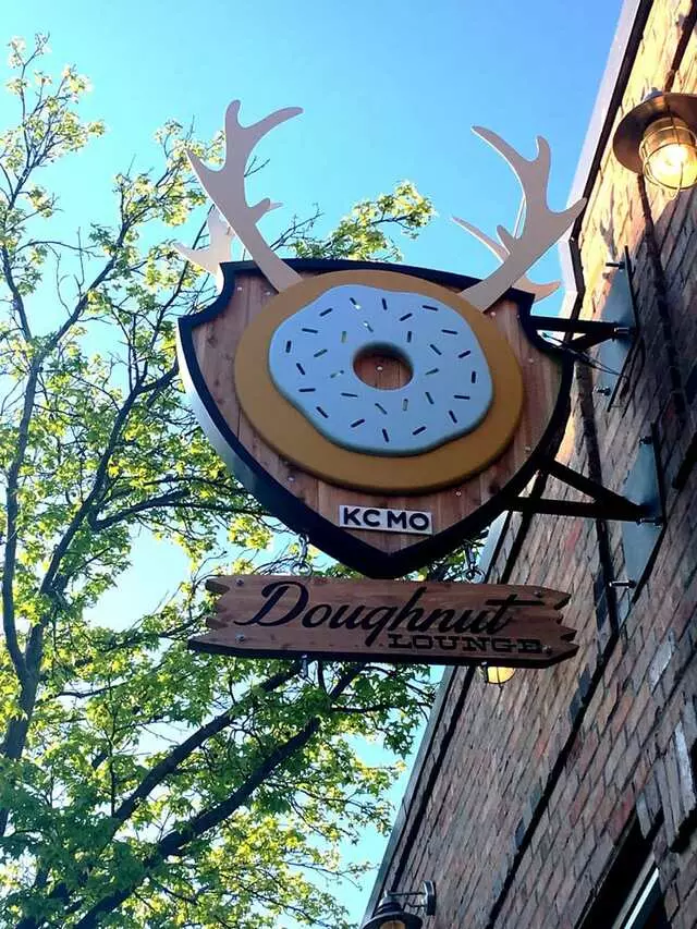 Doughnut Lounge