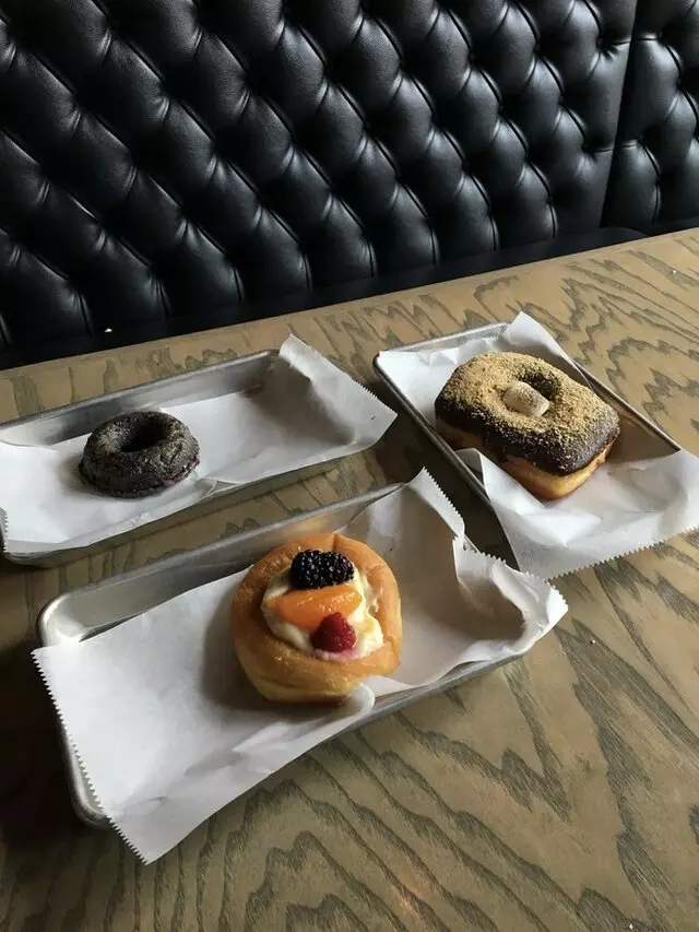 Doughnut Lounge