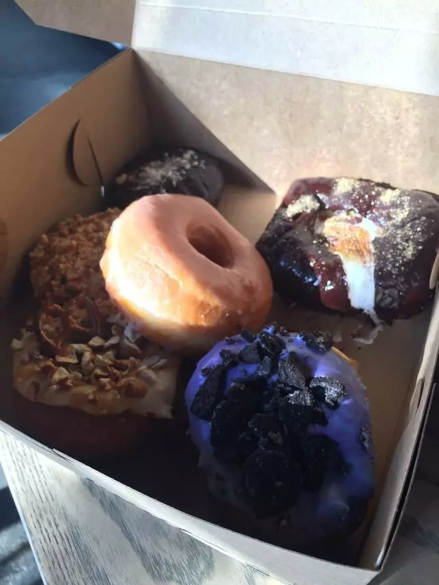 Doughnut Lounge