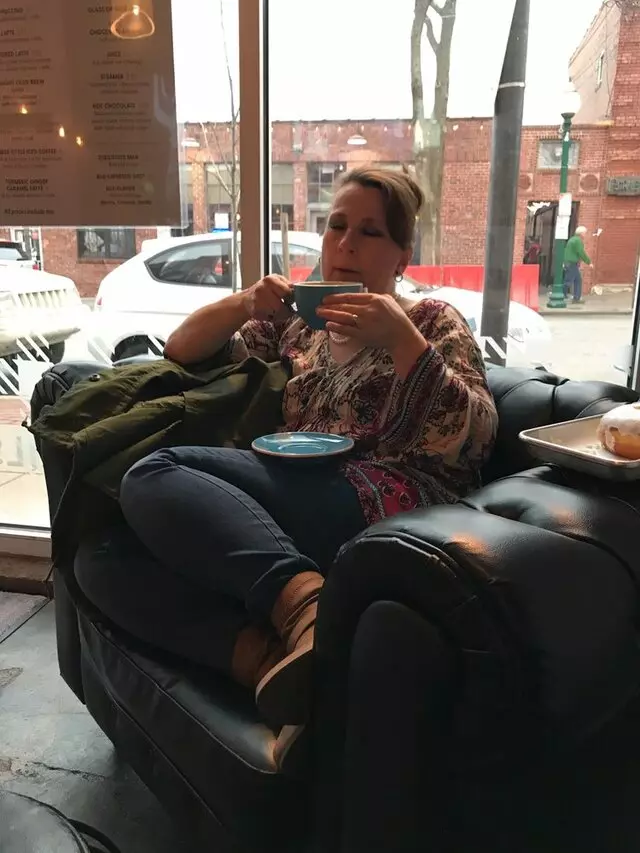 Doughnut Lounge