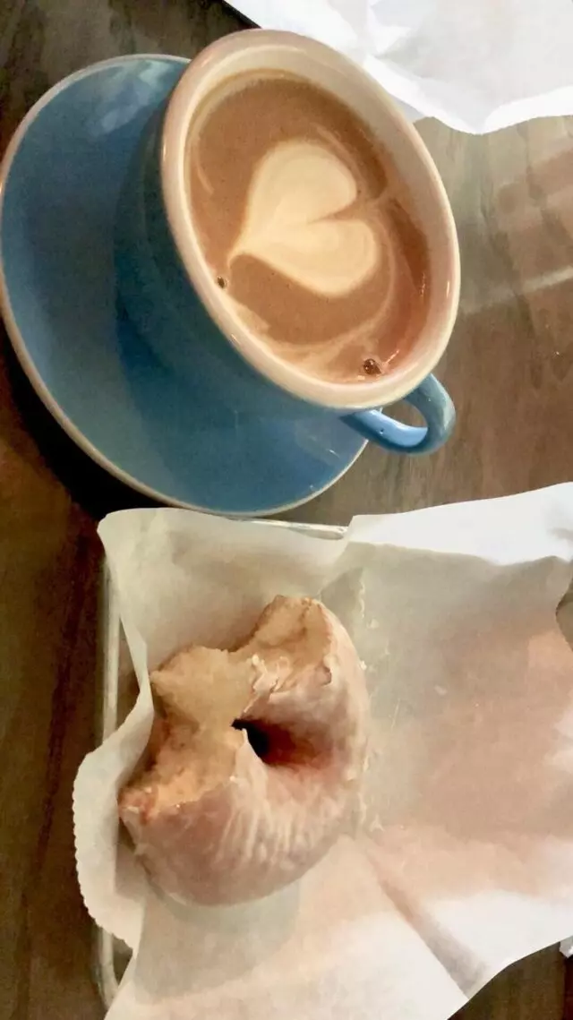 Doughnut Lounge