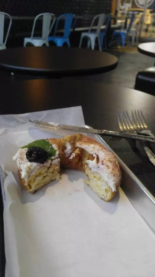 Doughnut Lounge