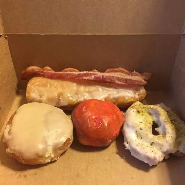 Doughnut Lounge
