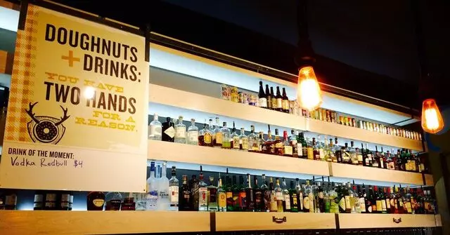 Doughnut Lounge