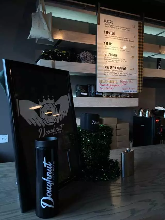Doughnut Lounge