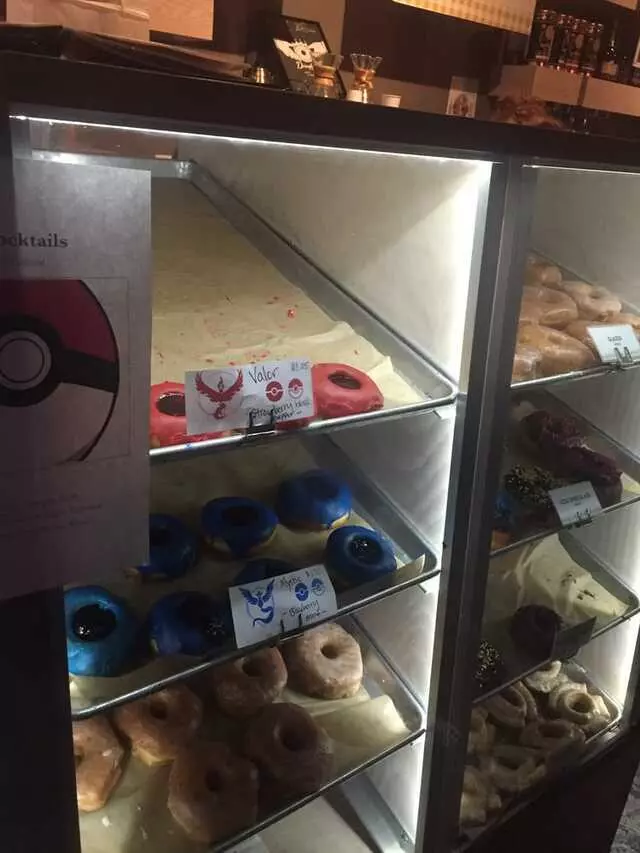Doughnut Lounge
