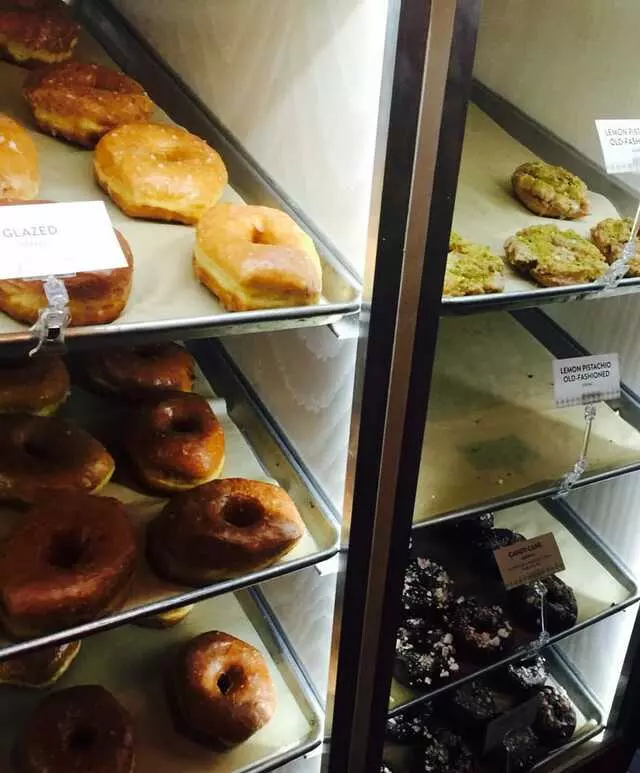 Doughnut Lounge