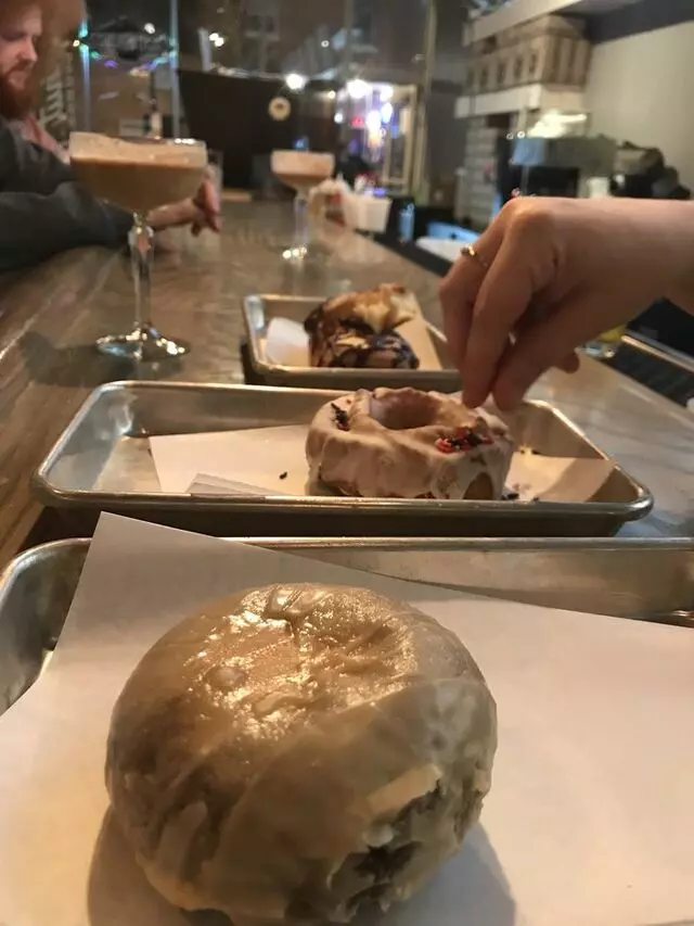 Doughnut Lounge