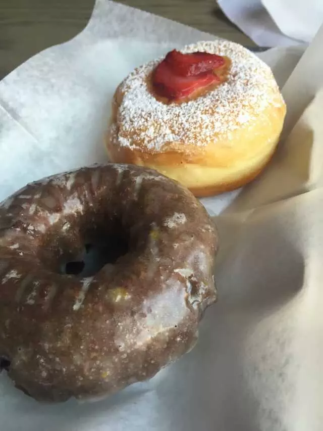 Doughnut Lounge
