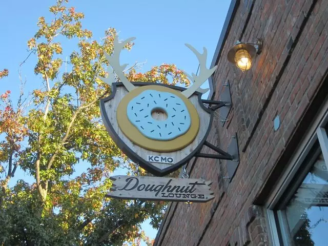 Doughnut Lounge
