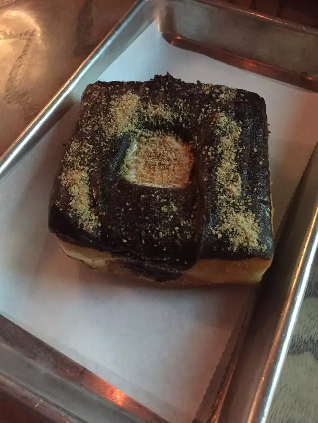 Doughnut Lounge