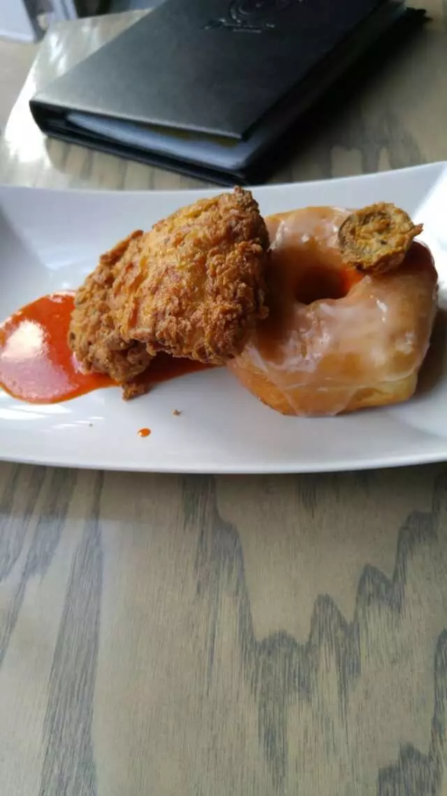 Doughnut Lounge