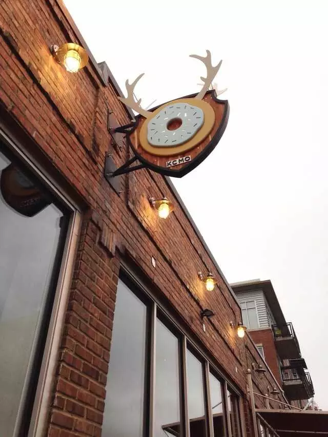 Doughnut Lounge