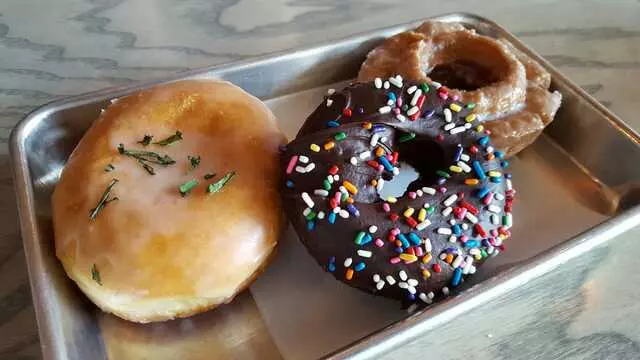 Doughnut Lounge