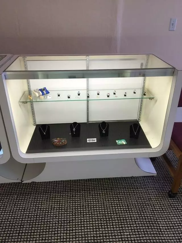 AJ KC Jeweler