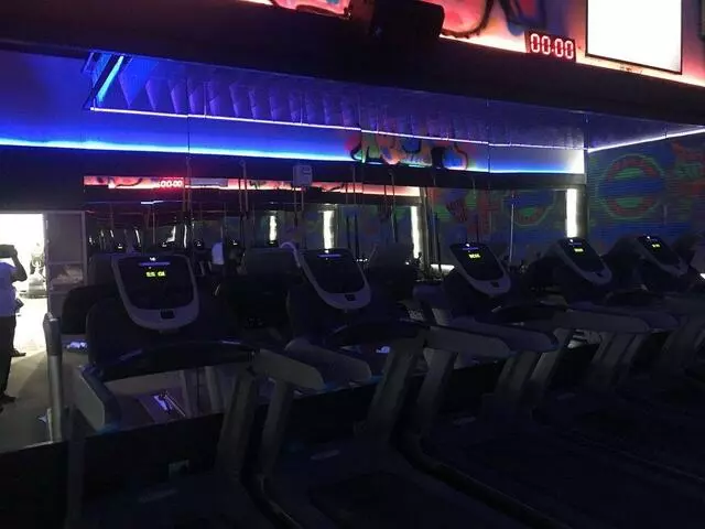 Genesis Health Clubs - Ward Parkway