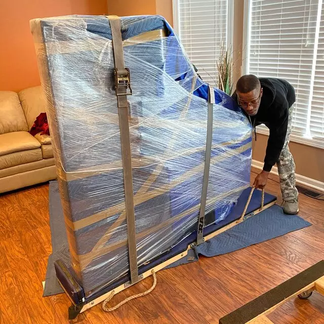 Courtesy Movers