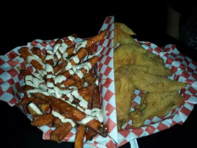 Wings Cafe Westport