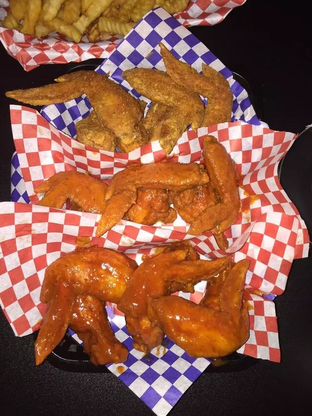 Wings Cafe Westport