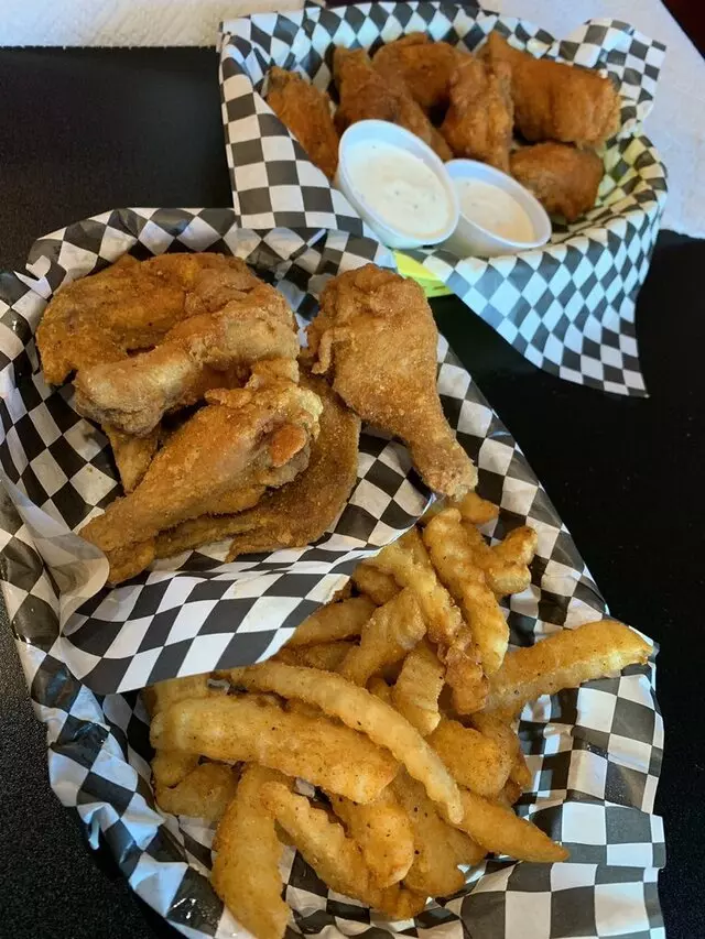 Wings Cafe Westport