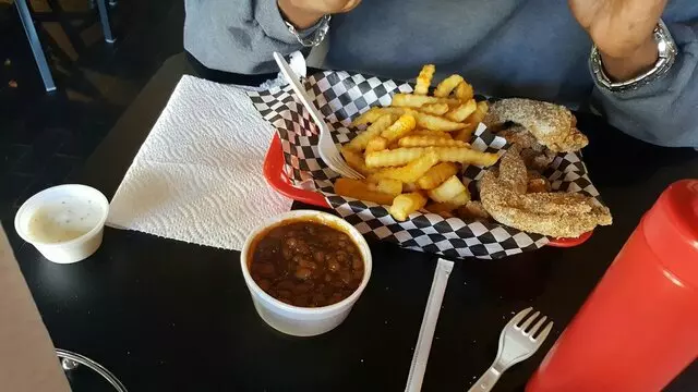 Wings Cafe Westport