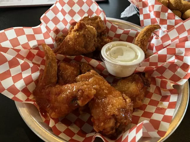 Wings Cafe Westport
