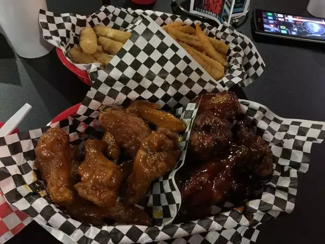 Wings Cafe Westport