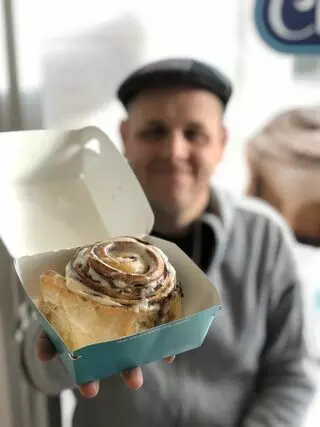 Auntie Anne’s Cinnabon