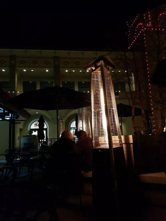 McCormick & Schmick’s Seafood & Steaks