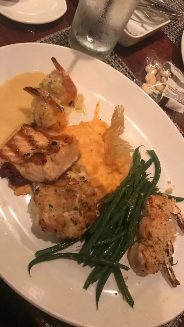 McCormick & Schmick’s Seafood & Steaks