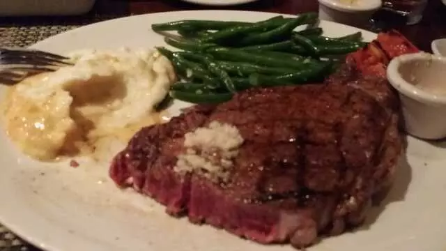 McCormick & Schmick’s Seafood & Steaks