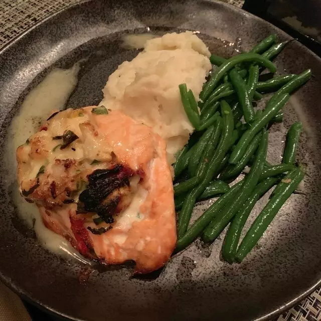 McCormick & Schmick’s Seafood & Steaks