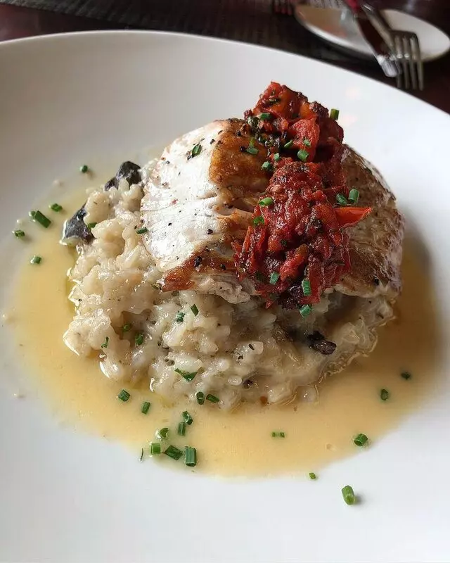 McCormick & Schmick’s Seafood & Steaks