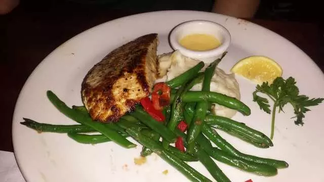 McCormick & Schmick’s Seafood & Steaks