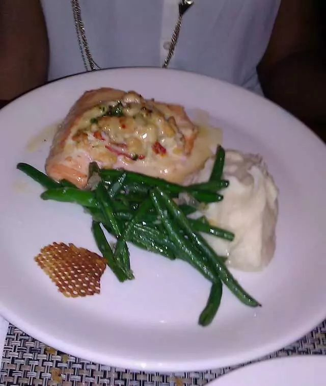 McCormick & Schmick’s Seafood & Steaks