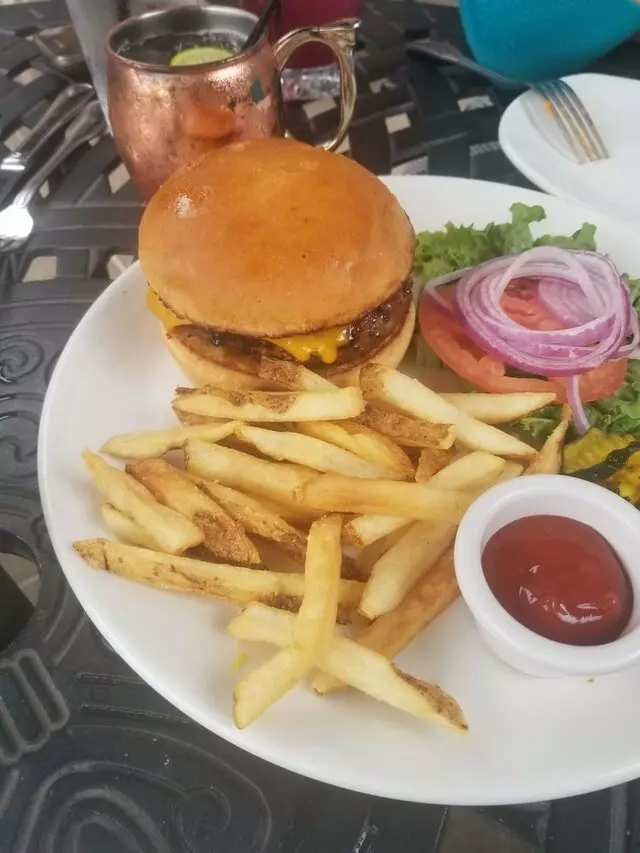 McCormick & Schmick’s Seafood & Steaks