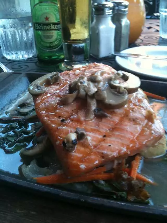 McCormick & Schmick’s Seafood & Steaks