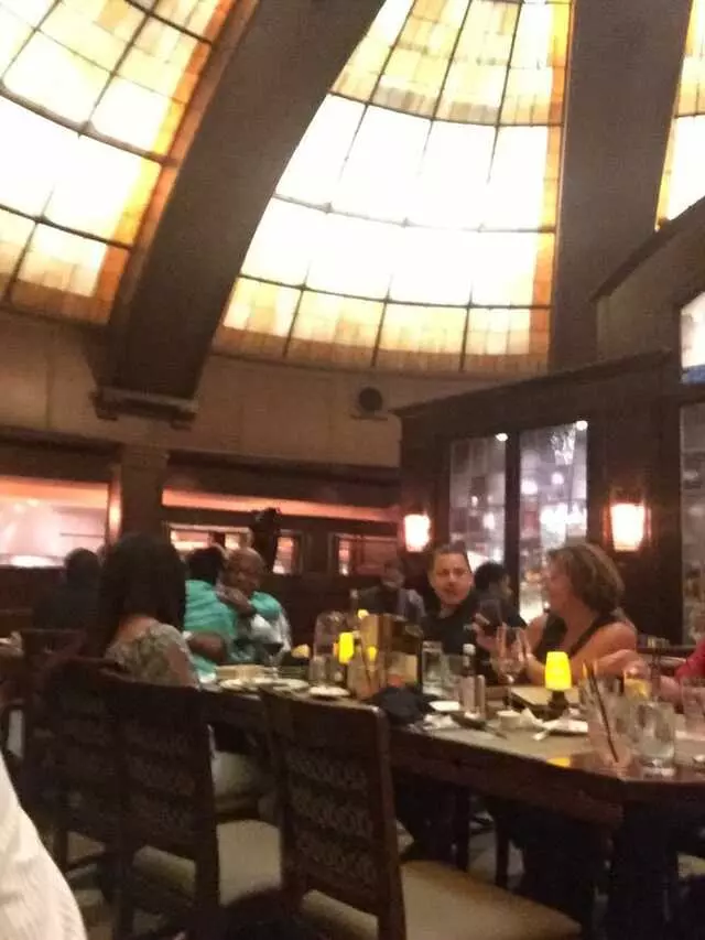 McCormick & Schmick’s Seafood & Steaks