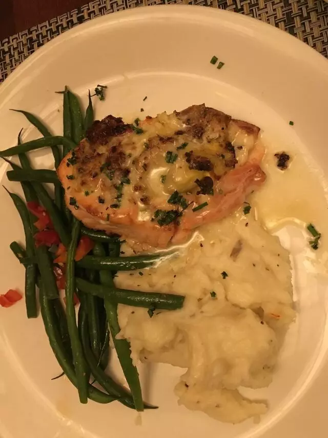 McCormick & Schmick’s Seafood & Steaks